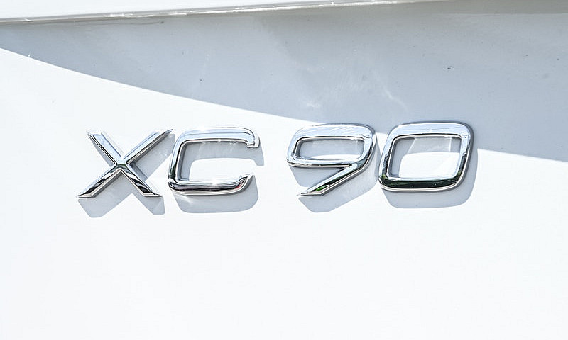 2025 Volvo Xc90...
