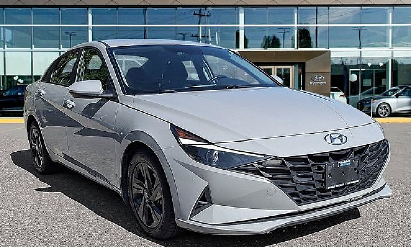 2022 Hyundai Elantra...