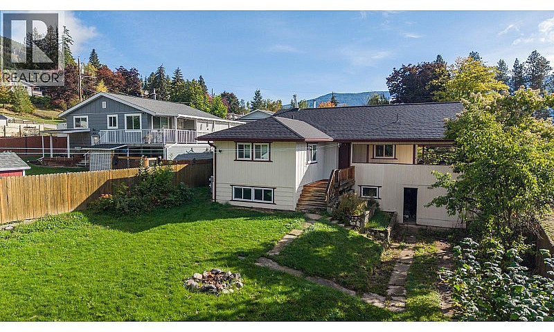 115 24Th Avenue N Cr...