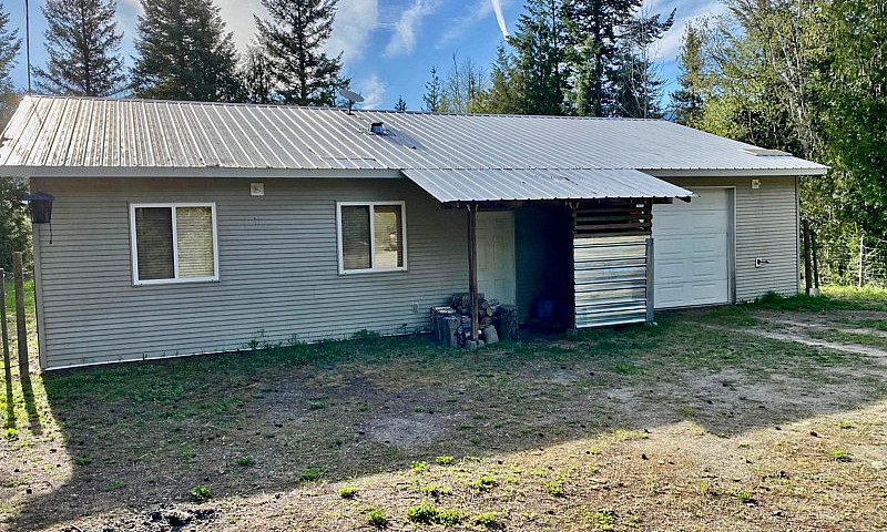Riverfront Acreage H...