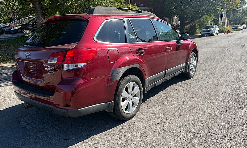 2011 Subaru Outback ...