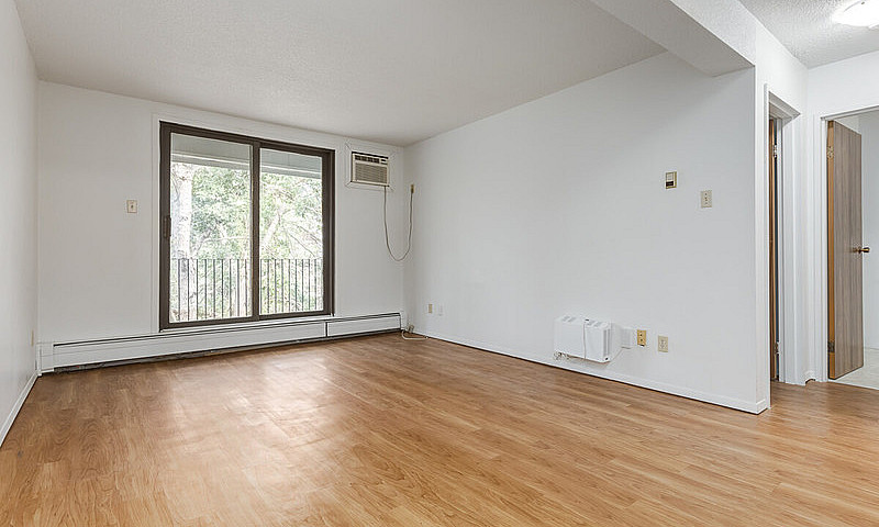 Modern Apartments Wi...