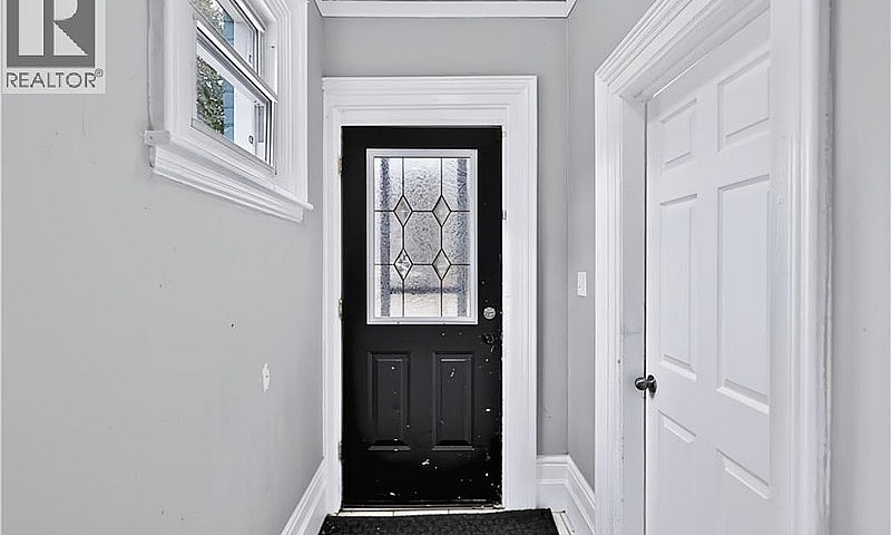 276 Dalhousie Street...