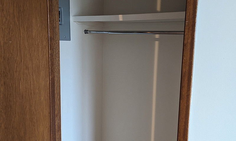 Modern 1 Bed Apartme...