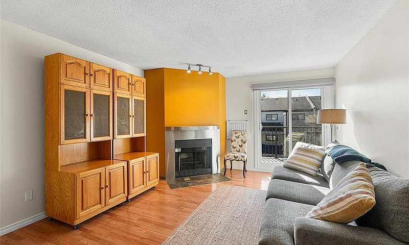301 7 Burland Avenue...