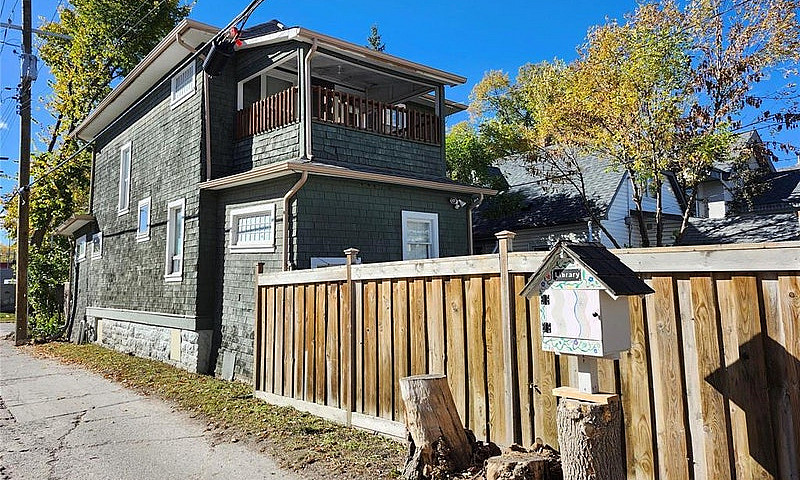 122 Pulford Street W...
