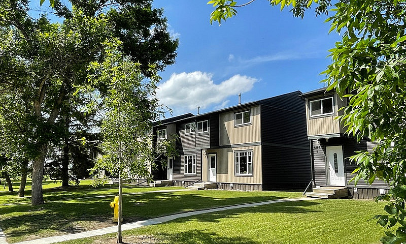 3 Bedroom Townhome I...