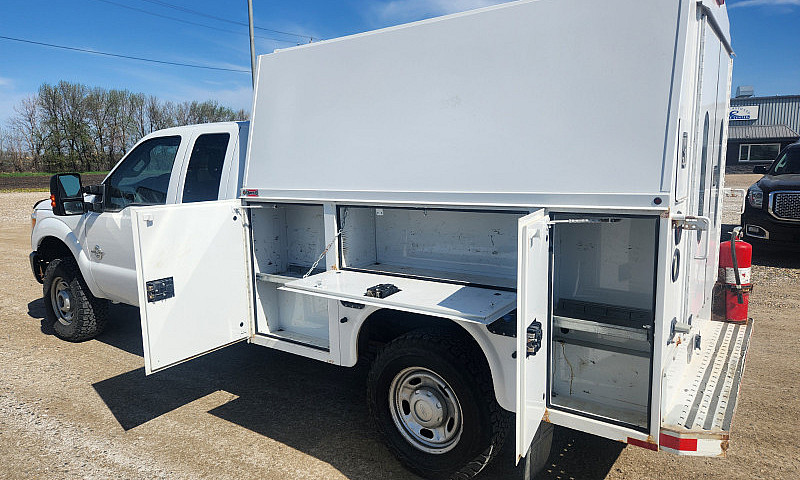 2013 Ford F350 Ext C...