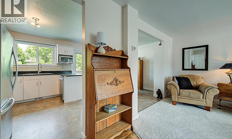 2745 Cameron Road We...