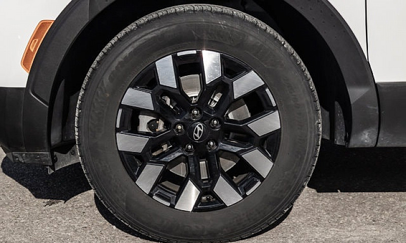 2025 Hyundai Santa C...