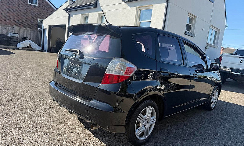 2013 Honda Fit Lx...
