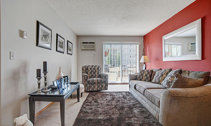 2 Bed X 1 Bath Apart...