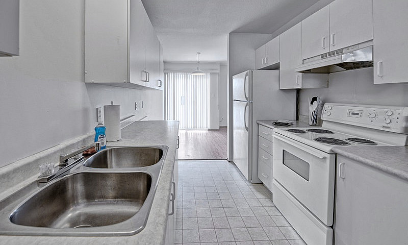 3 Bed X 1.5 Bath Apa...