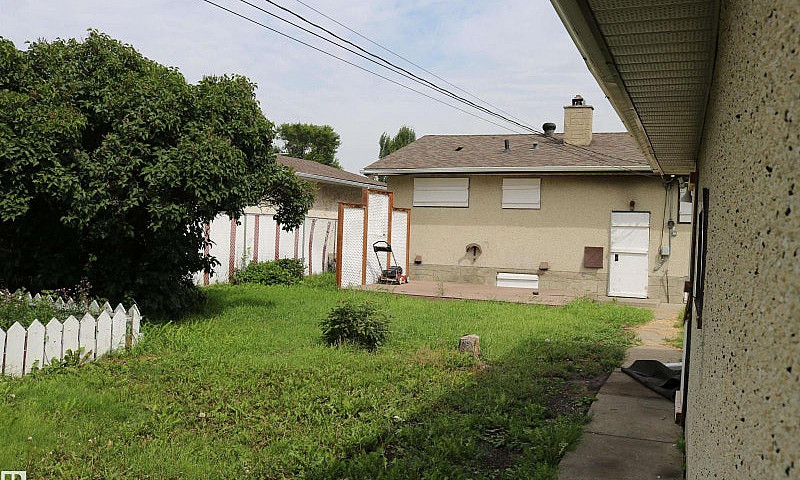 13604 64 St Nw Nw Ed...
