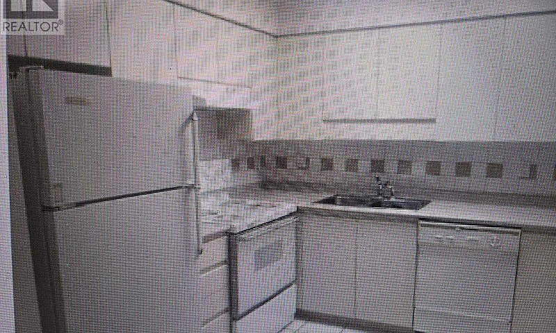 703 8246 Lansdowne R...