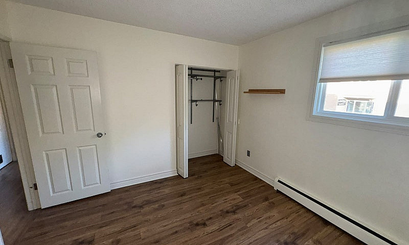 2 Bedroom Apartment ...
