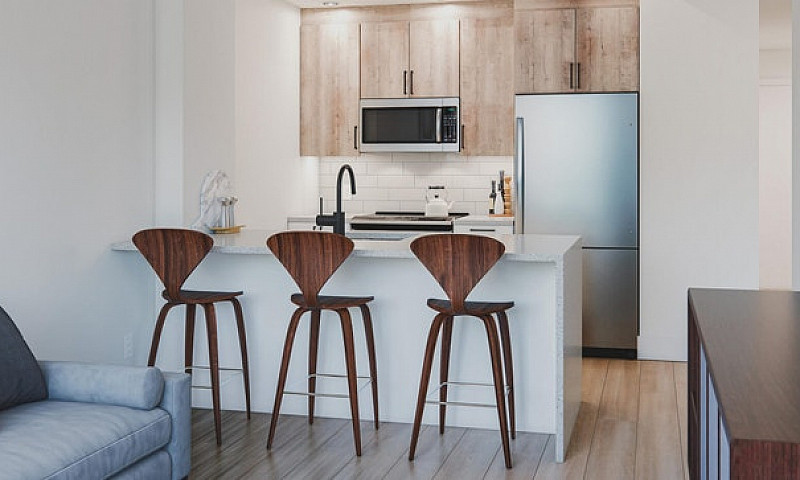 2-Bedroom Suite Avai...