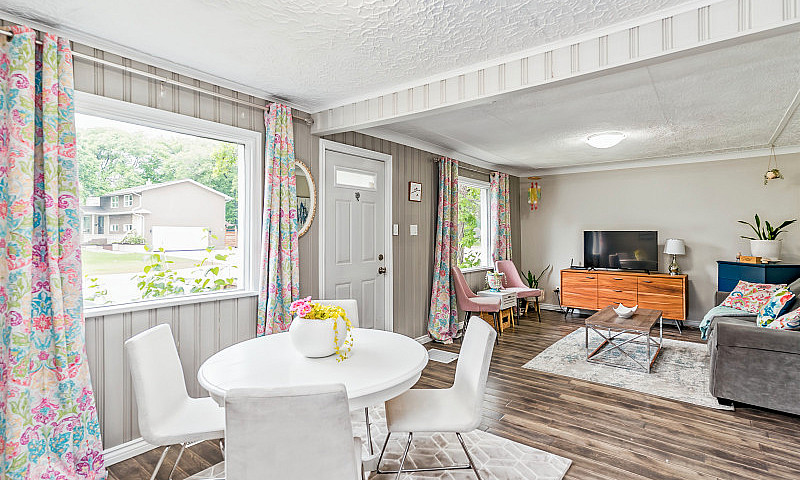 Open House Sun June ...