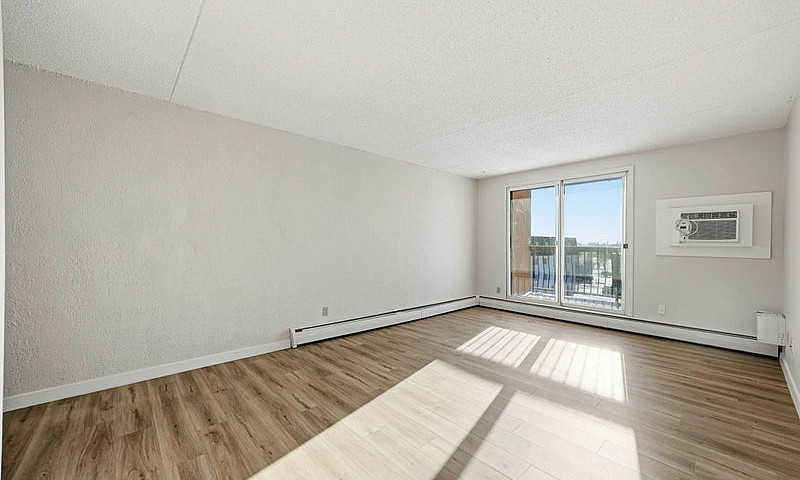 Modern Apartments Wi...