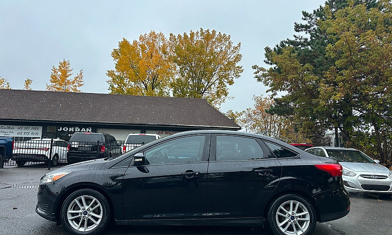 2018 Ford Focus Se *...