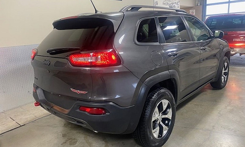 2015 Jeep Cherokee T...