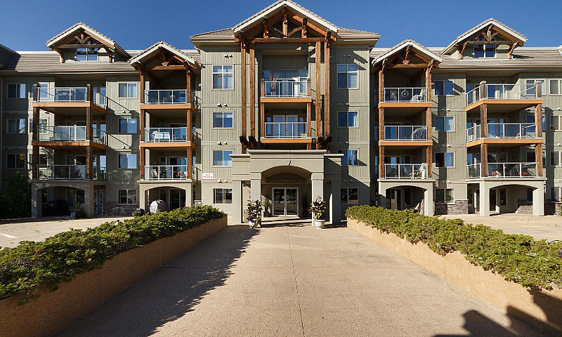 Beautiful Condo In S...