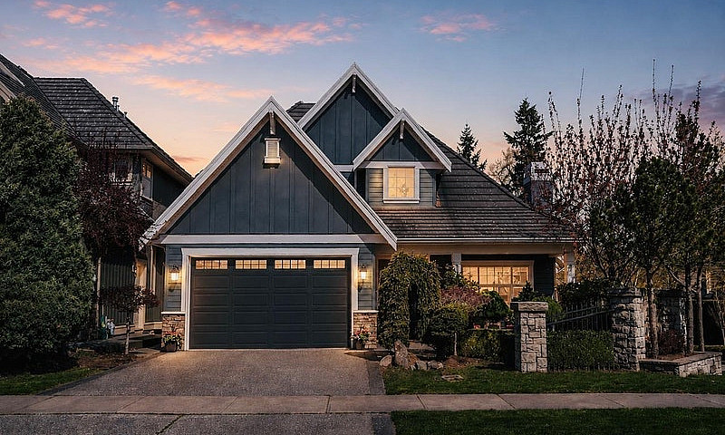 15497 37A Avenue Sur...