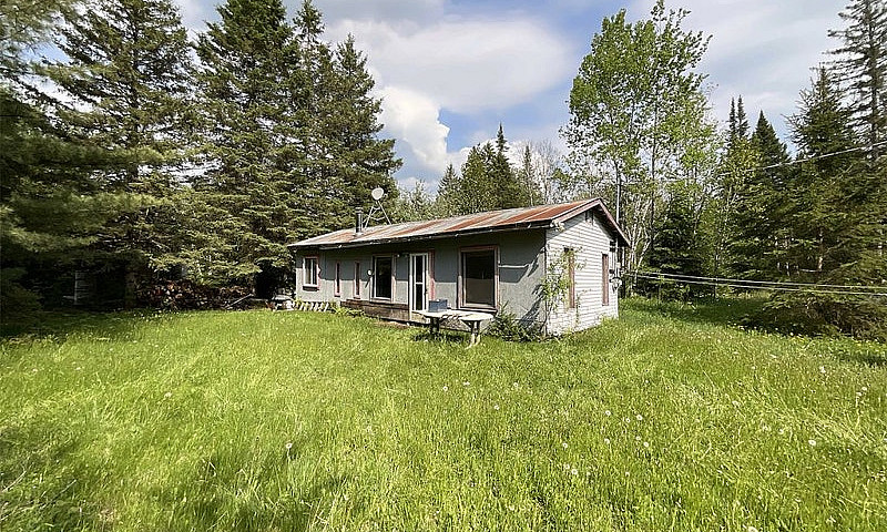 $70,000 - Cottage Fo...