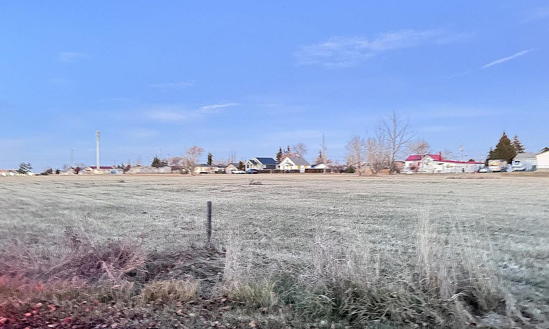 4716 53 Street Clyde...