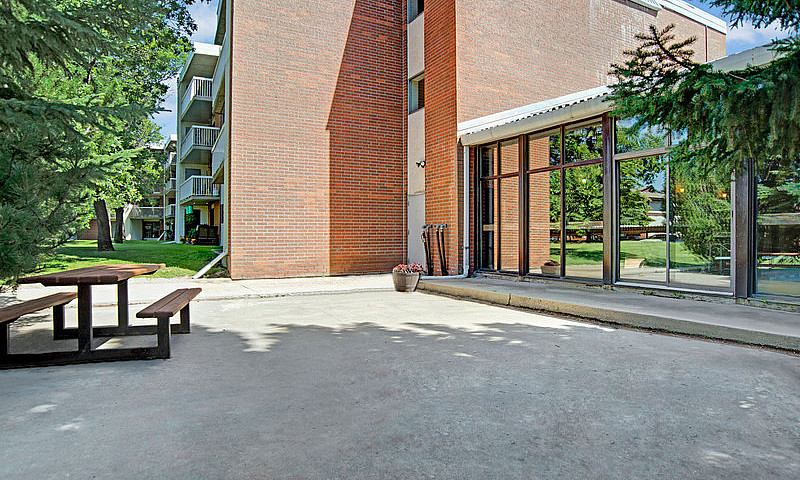 1 Bed X 1 Bath Apart...