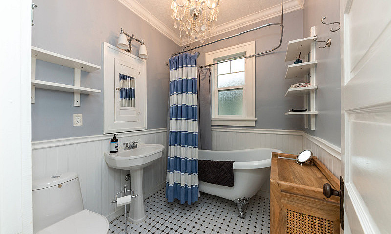 786 St Paul St 4 Bdr...