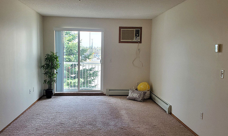 2 Bed X 1 Bath Apart...