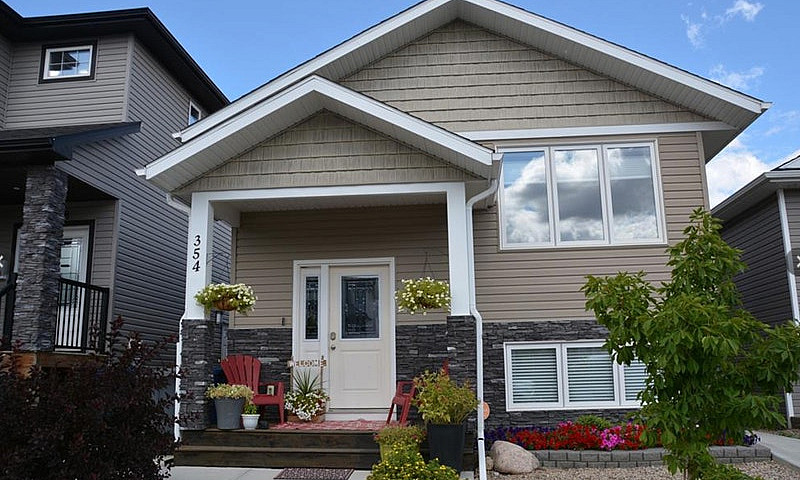 2 Bedroom 1 Bath - E...