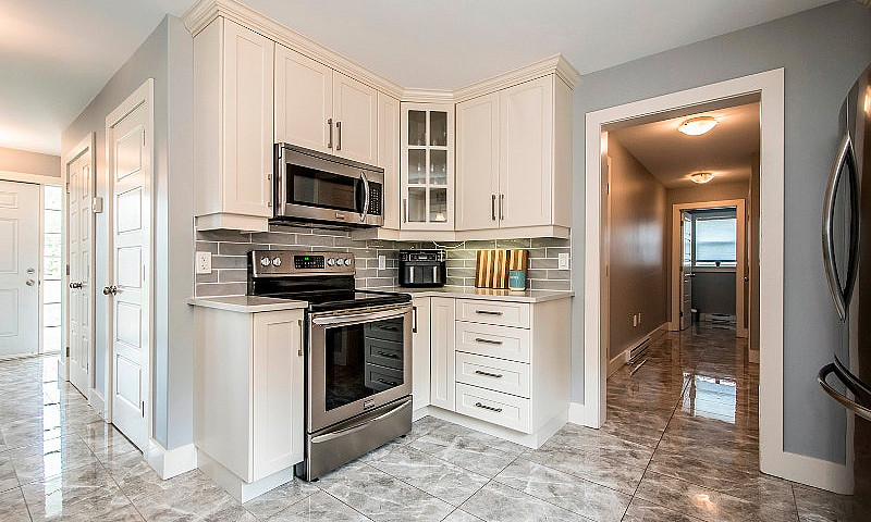 Stunning 4 Bedroom, ...