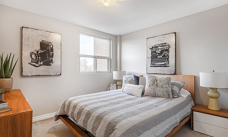 Modern Updated 2 Bed...