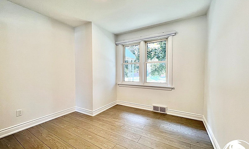 2 Bed 1 Bath -Main F...