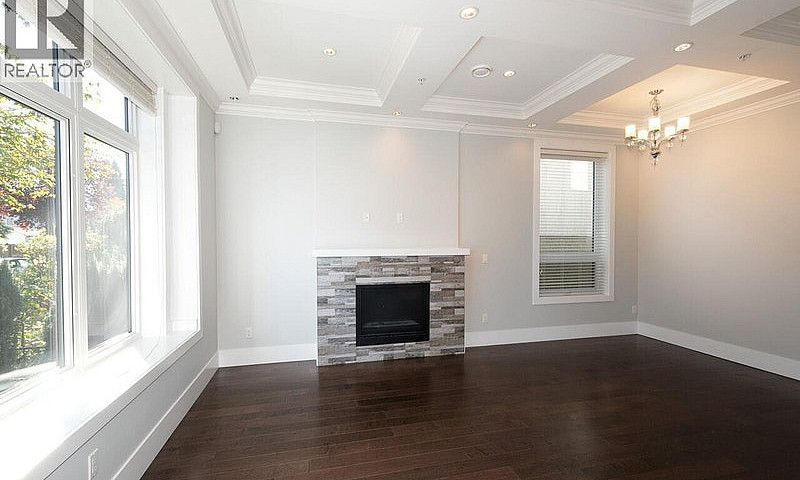 1195 Nootka Street V...