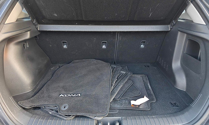 2023 Hyundai Kona 2....