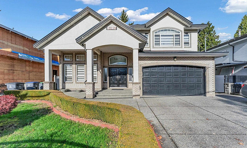 13239 89 Avenue Surr...