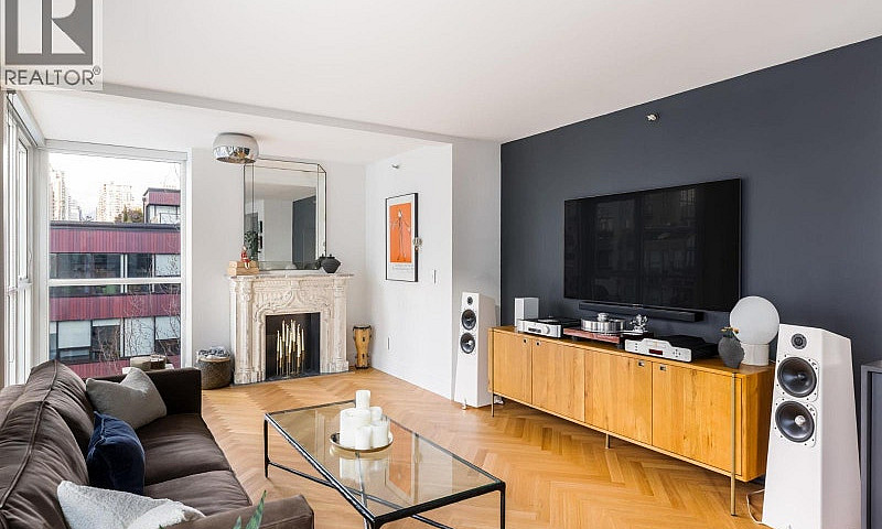 806 1318 Homer Stree...