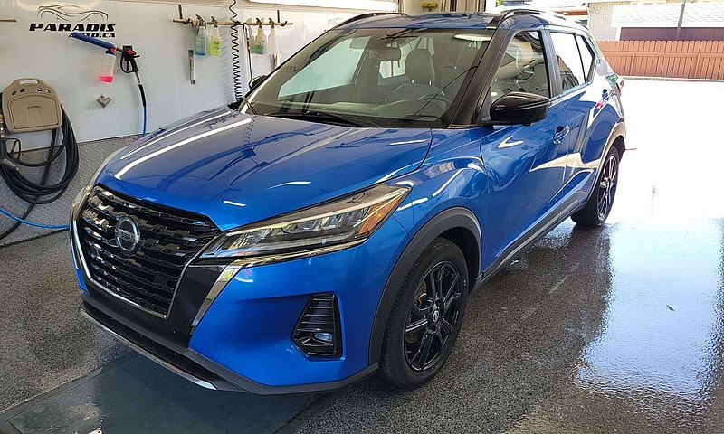 2021 Nissan Kicks Sr...