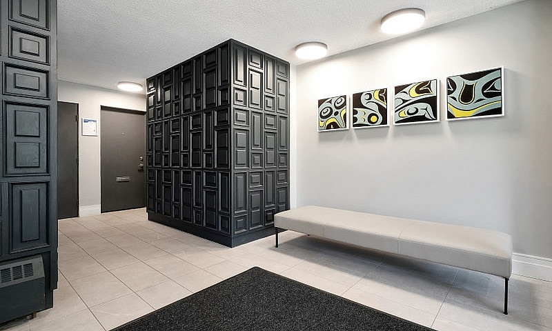 Studio Apartment For...