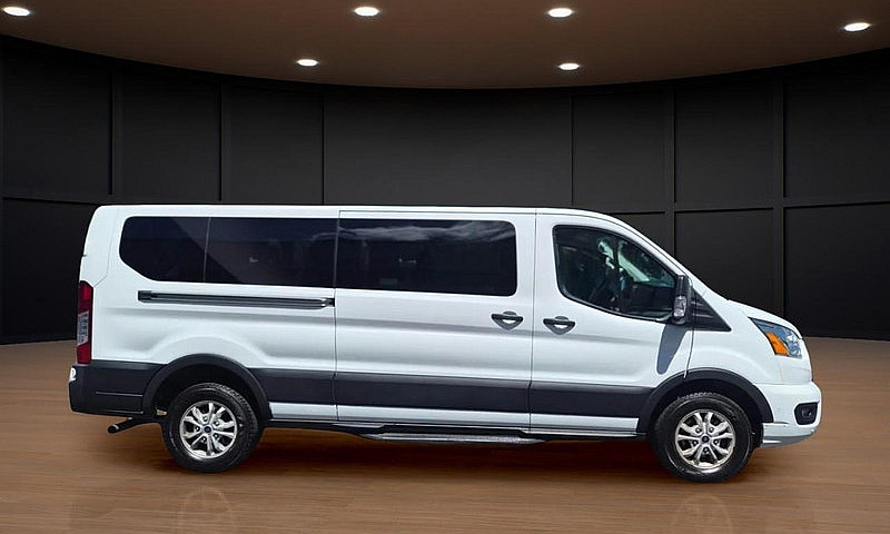 2022 Ford Transit-35...