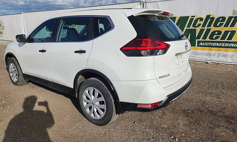 2017 Nissan Rogue...