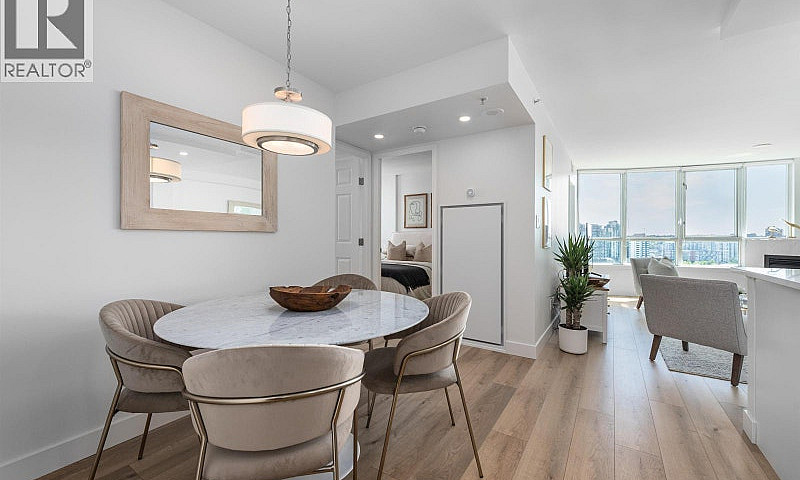 2208 63 Keefer Place...