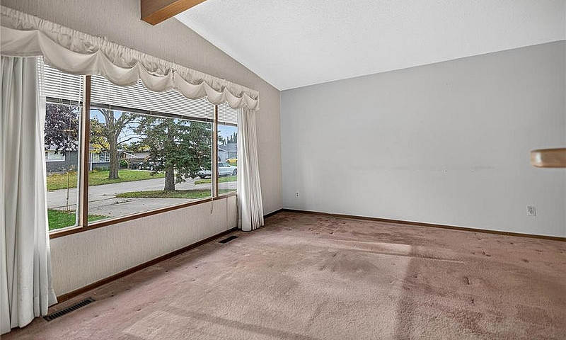 55 Kingshead Close W...