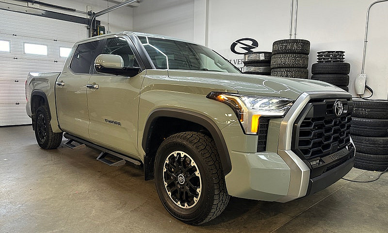 2024 Toyota Tundra L...