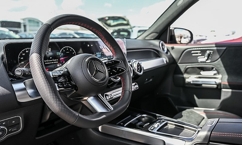 2026 Mercedes-Benz G...