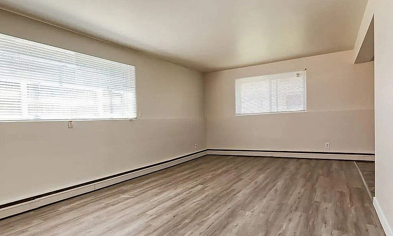 Spacious And Pet-Fri...