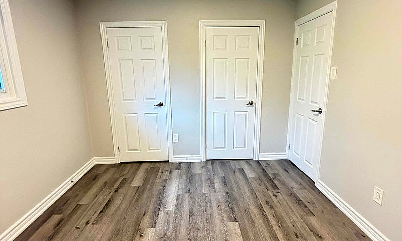Renovated 3 Bed, 2 B...